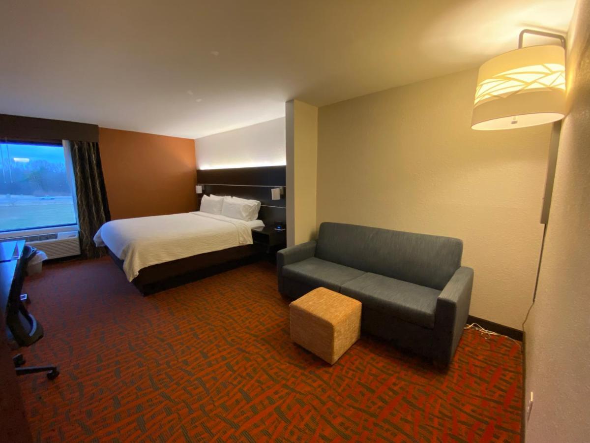 Holiday Inn Express Metropolis By Ihg Exterior foto